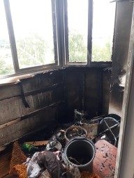 Пожар в Белоозёрске: горел балкон жилой многоэтажки