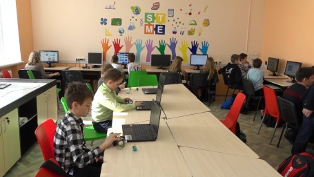 В Берёзовском районе в сфере образования работают 1146 педагогов